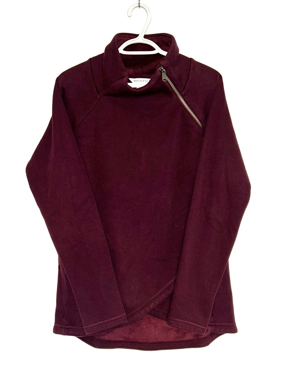 Athleta Cozy Karma Asymmetrical Pullover in a Dark Purple Size Medium